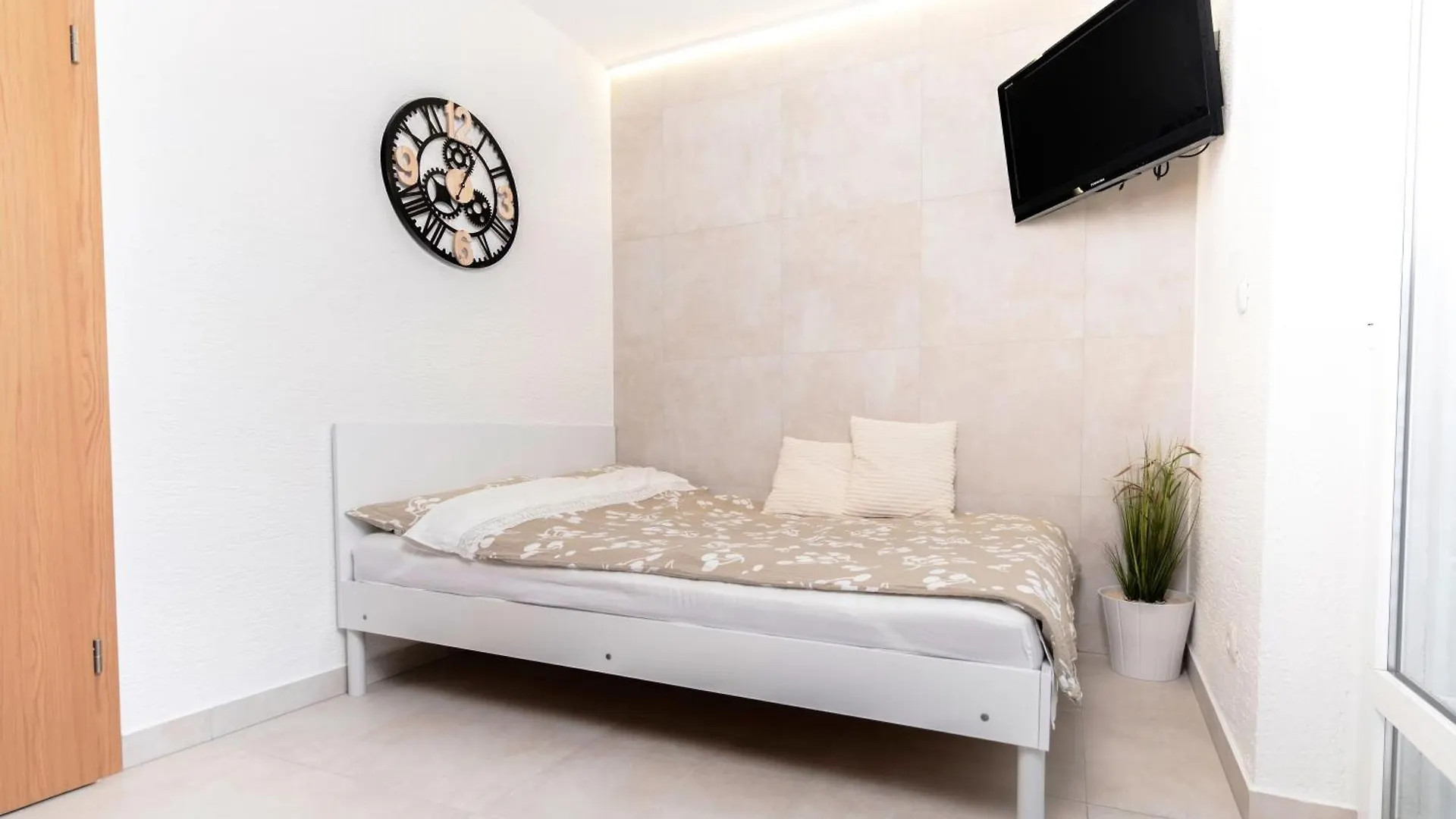 Vila Sabrina Selce 0*,